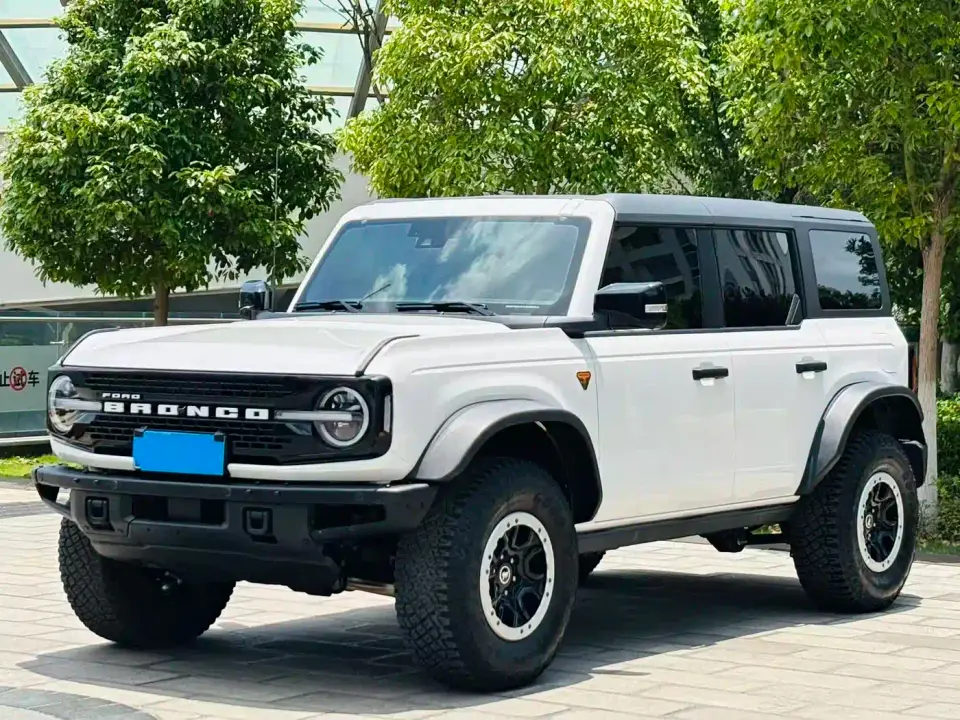 Ford Bronco 2.3T Badlands 2025