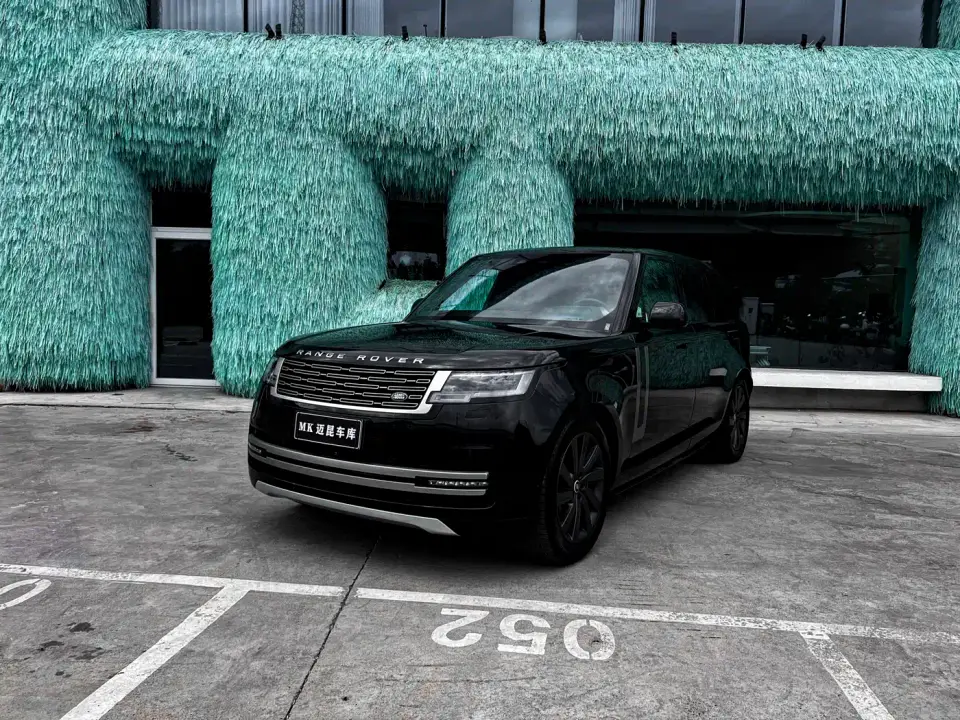 Land Rover Range Rover 3.0 L6 400PS Golden Age Extended 7-Seater 2024