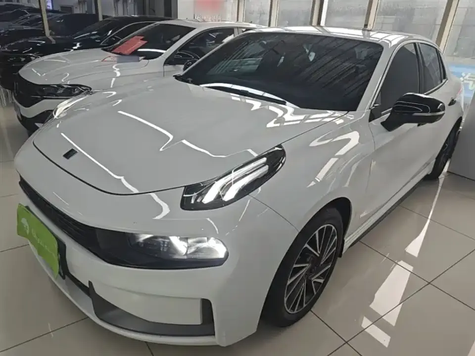 Lynk & Co 03 2.0TD DCT Power Plus 2022