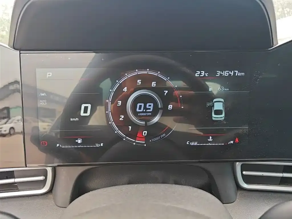 Hyundai Elantra 1.5L CVT LUX Premium Edition 2023 — фото 12