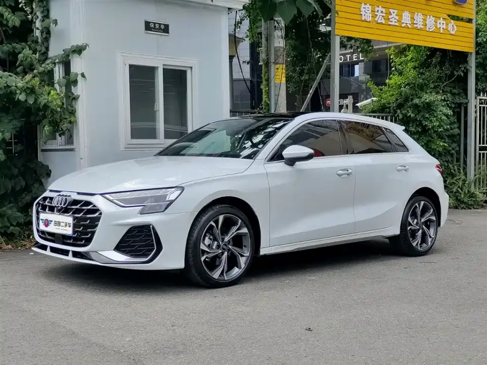 Audi A3 Sportback 35TFSI Flying Premium 2025