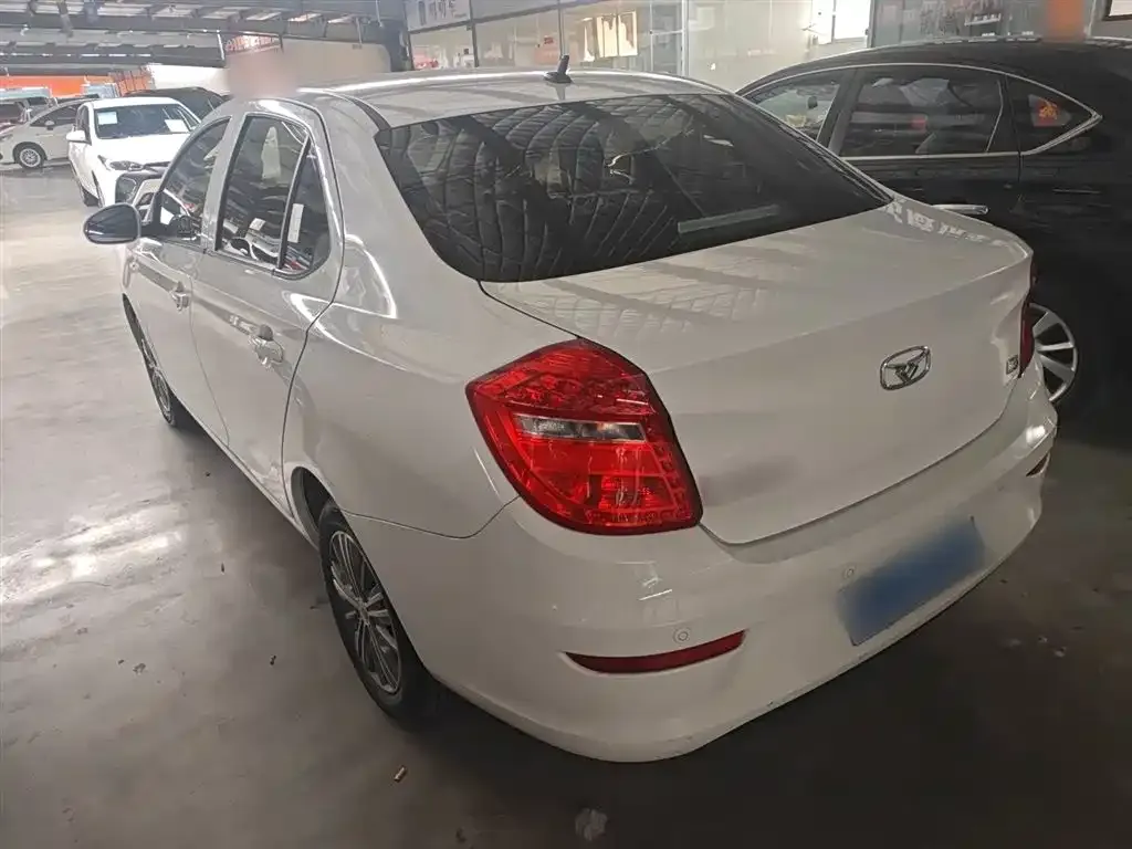Cowin Kaiyi E3 1.5L Manual Luxury 2019 — фото 8