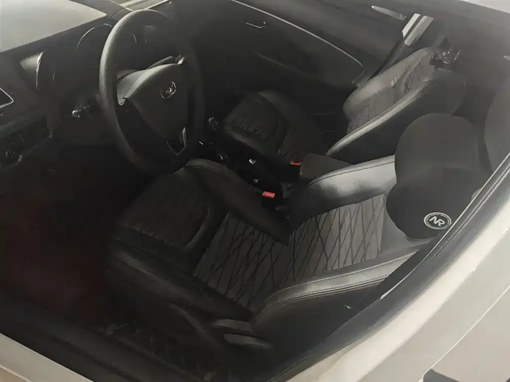 Cowin Kaiyi E3 1.5L Manual Luxury 2019 — фото 9