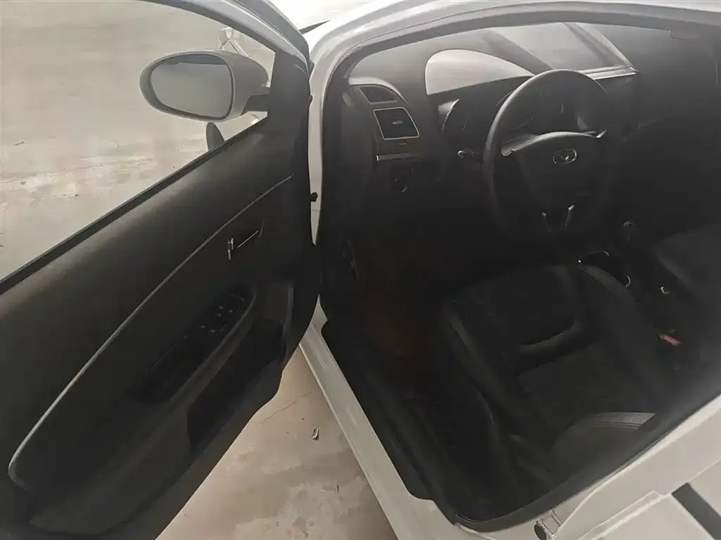 Cowin Kaiyi E3 1.5L Manual Luxury 2019 — фото 10