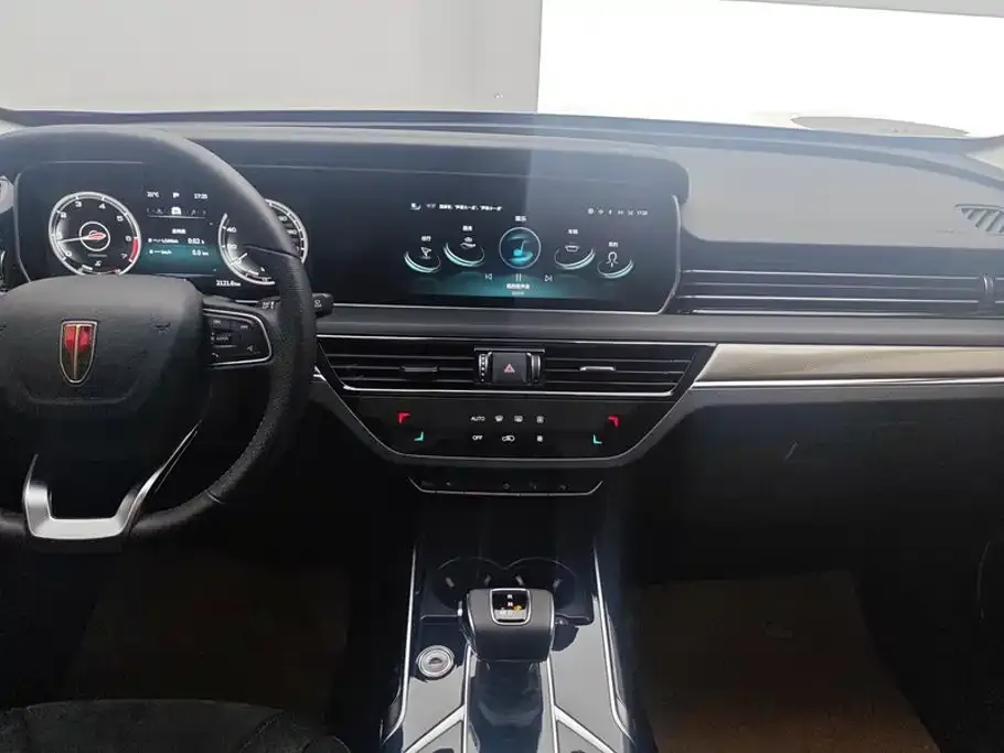 Hongqi HS5 Facelift 2.0T Smart Flag Enjoyment Edition 2022 — фото 13