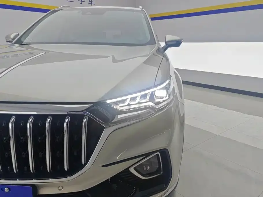 Hongqi HS5 Facelift 2.0T Smart Flag Enjoyment Edition 2022 — фото 5