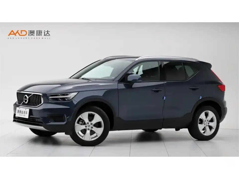 Volvo XC40 Model T4 AWD Smart Drive Fashion Edition 2022