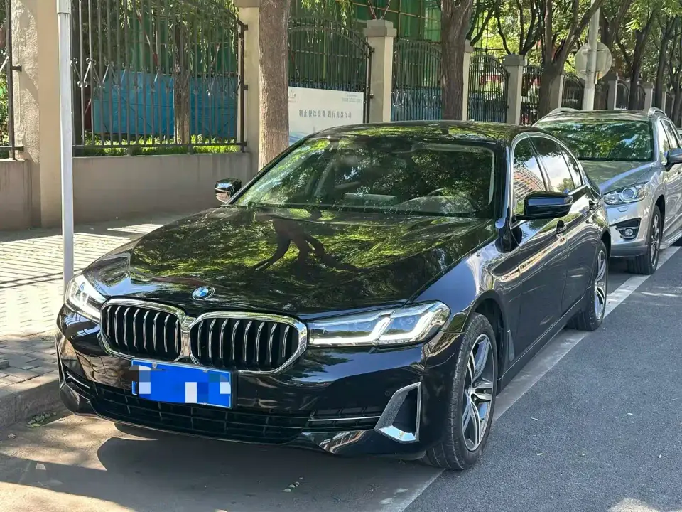BMW 5 Series 530Li Leading Luxury Package 2023
