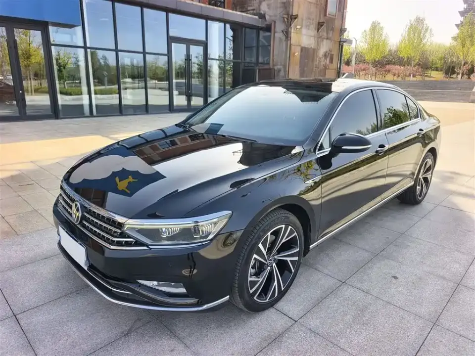 Volkswagen Magotan 330TSI DSG Luxury 2022
