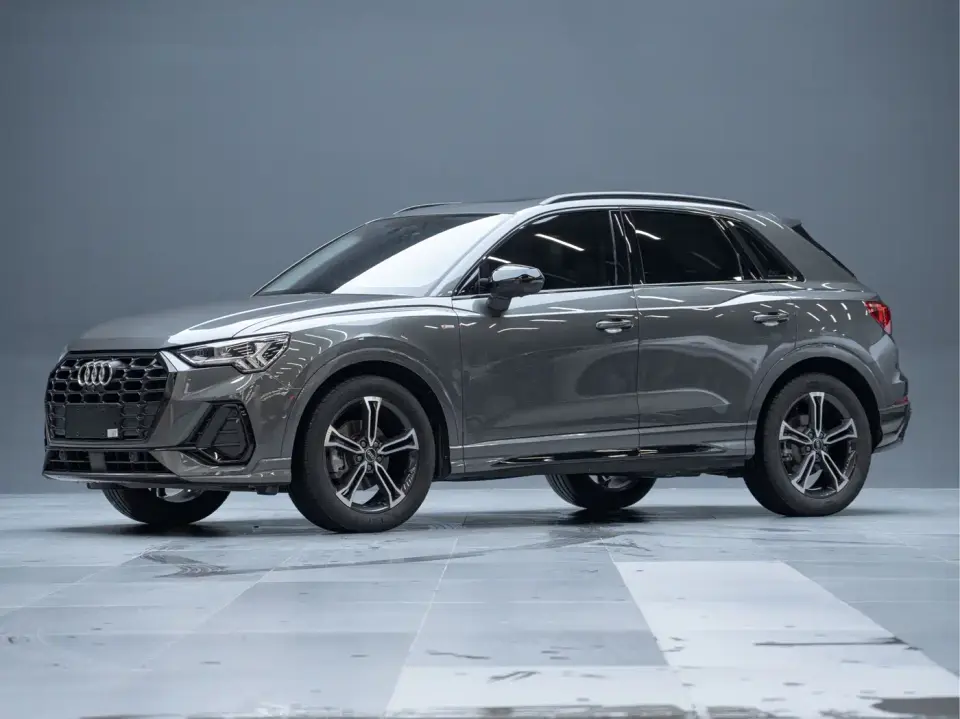 Audi Q3 35 TFSI Fashion Dynamic (1.4T) 2023