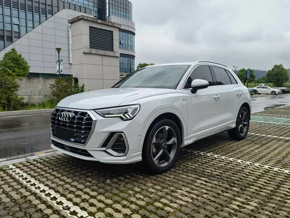 Audi Q3 35 TFSI Fashion Dynamic Model (1.5T) 2023