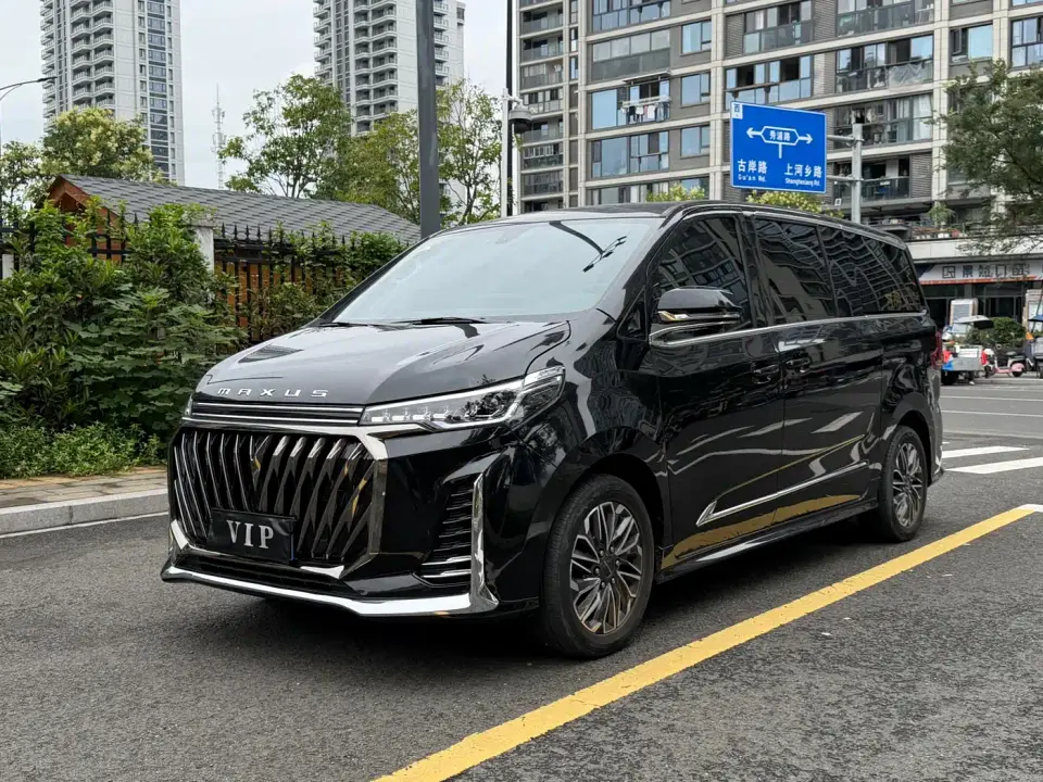 SAIC Maxus Maxus G20 PLUS 2.0T Gasoline Automatic Luxury Touring Edition 2024