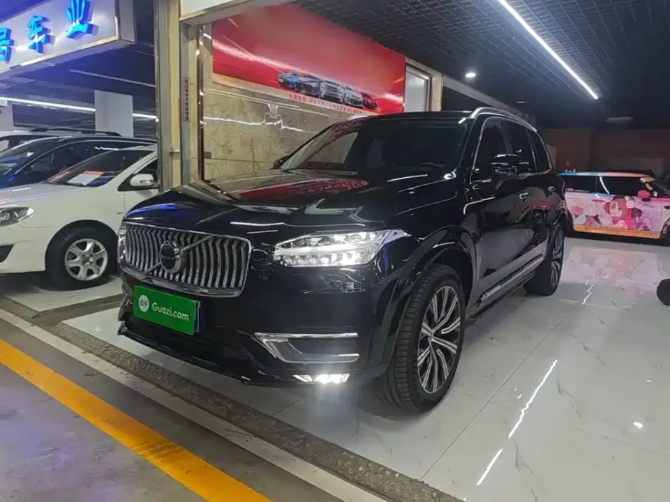Volvo XC90 Facelift T6 Momentum Luxury 7-Seater 2020