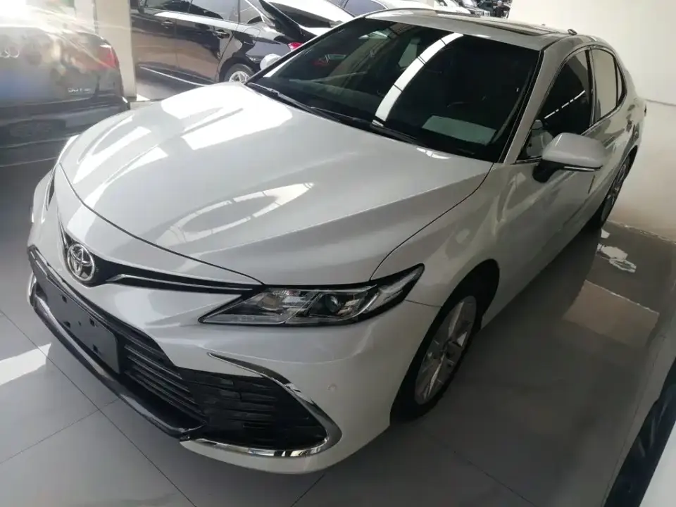 Toyota Camry 2.0GVP Leading Edition 2022