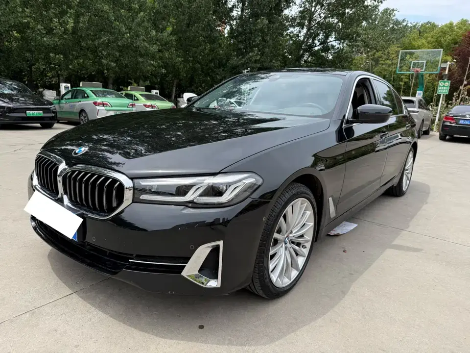 BMW 5 Series Facelift 530Li Premium Luxury Package 2023