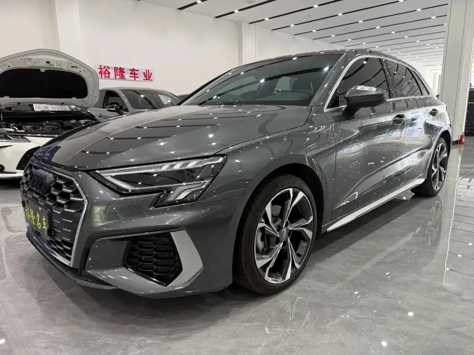Audi A3 Sportback 35 TFSI Luxury Sport 2022