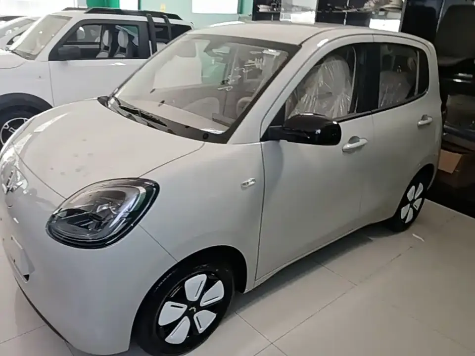 Wuling Motors Hongguang MINIEV 4-Door Advanced 2026