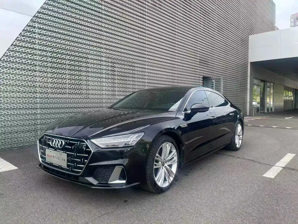 Audi A7L Model Year 45 TFSI quattro Premium 2024