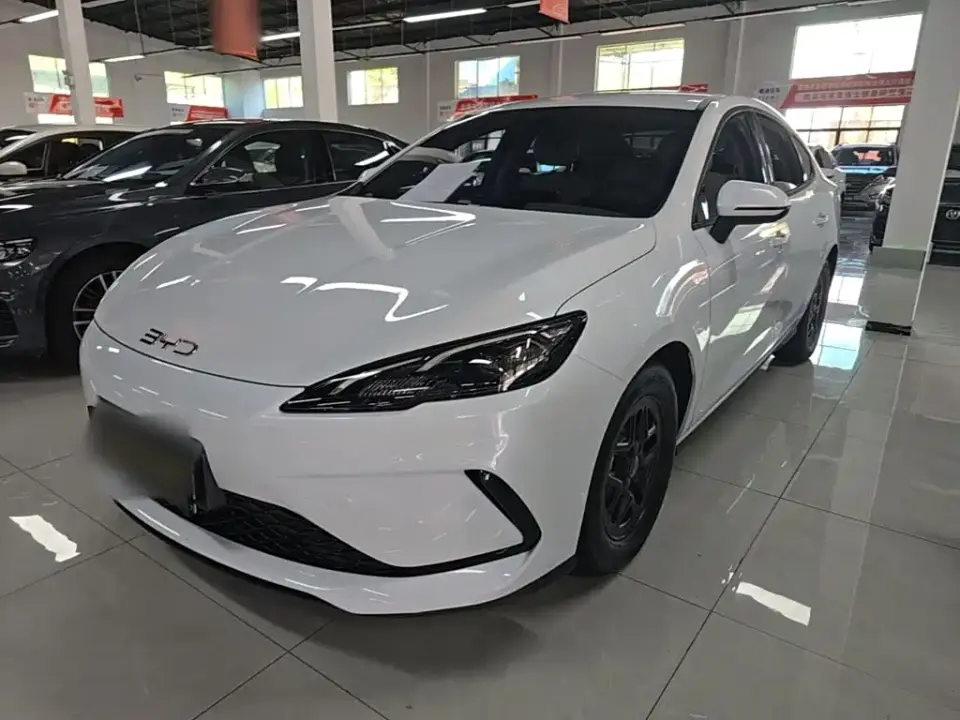 BYD Hai Bao 05 DM-i DM-i Smart Drive Edition 55KM Luxury 2025