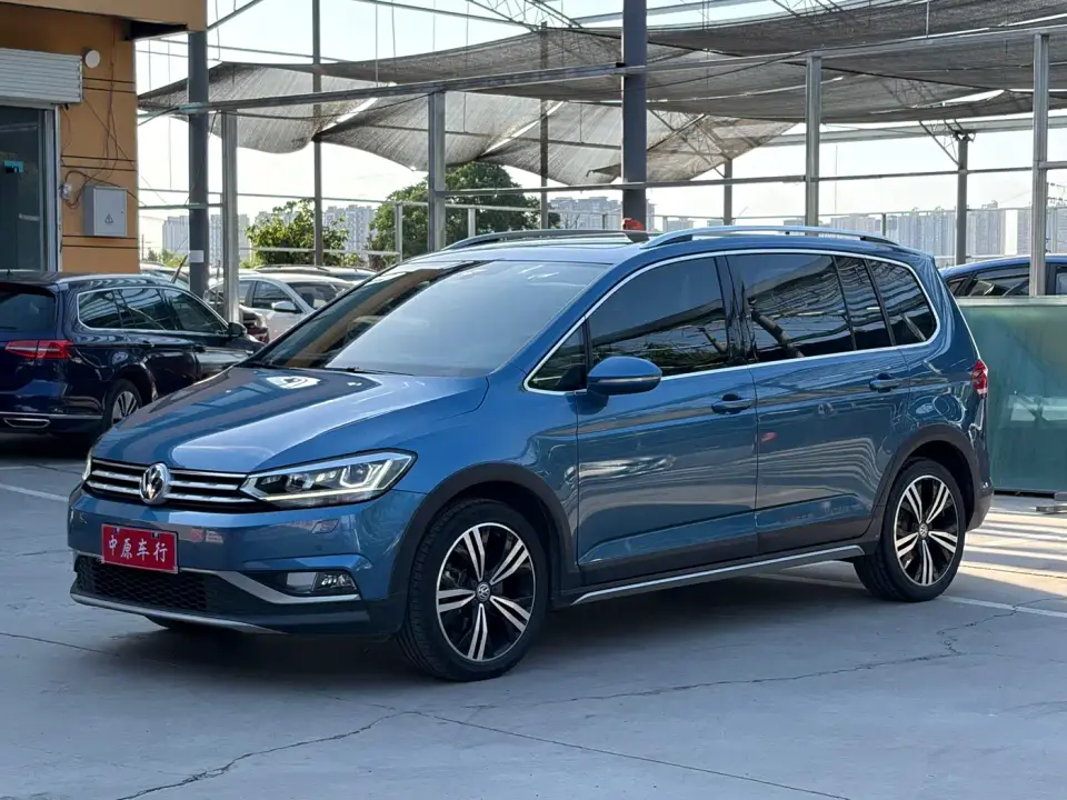 Volkswagen Touran Touran L 280TSI DSG Cross Edition 7-seater 2021