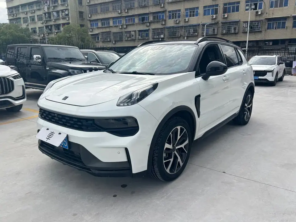Lynk & Co 01 2.0TD AWD Halo Sport 2021