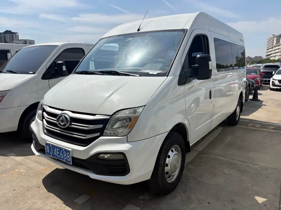 SAIC Maxus Xintu V80 Aoyun 6MT Long Wheelbase Medium Roof 147Ps 6/7/8/9-seater 2024