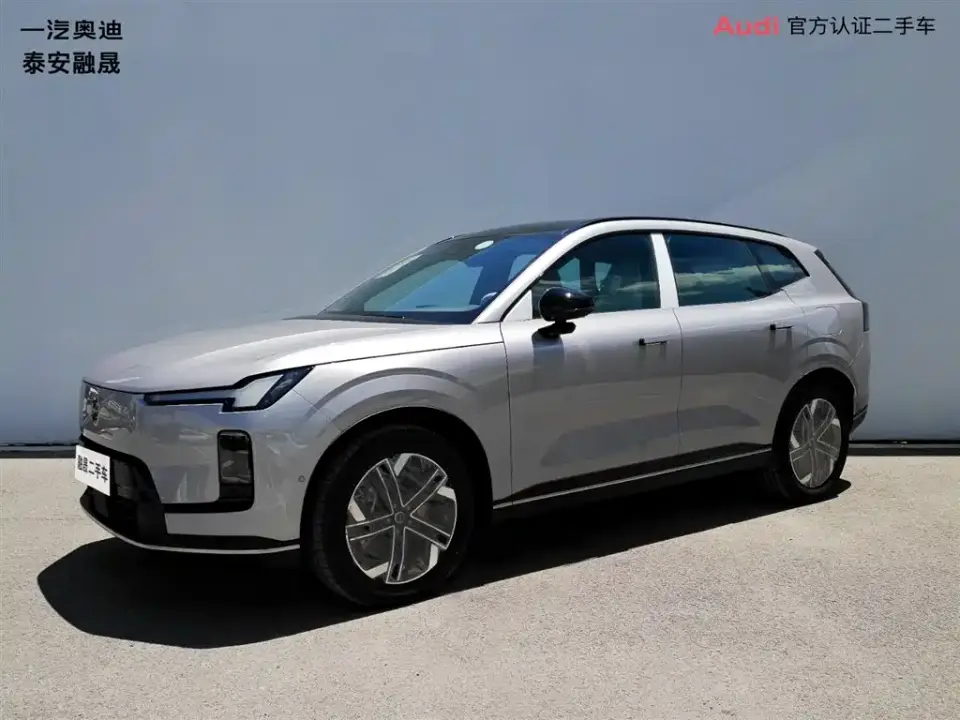 Volvo XC70 Plug-in Hybrid AWD Extended Range Core 2026