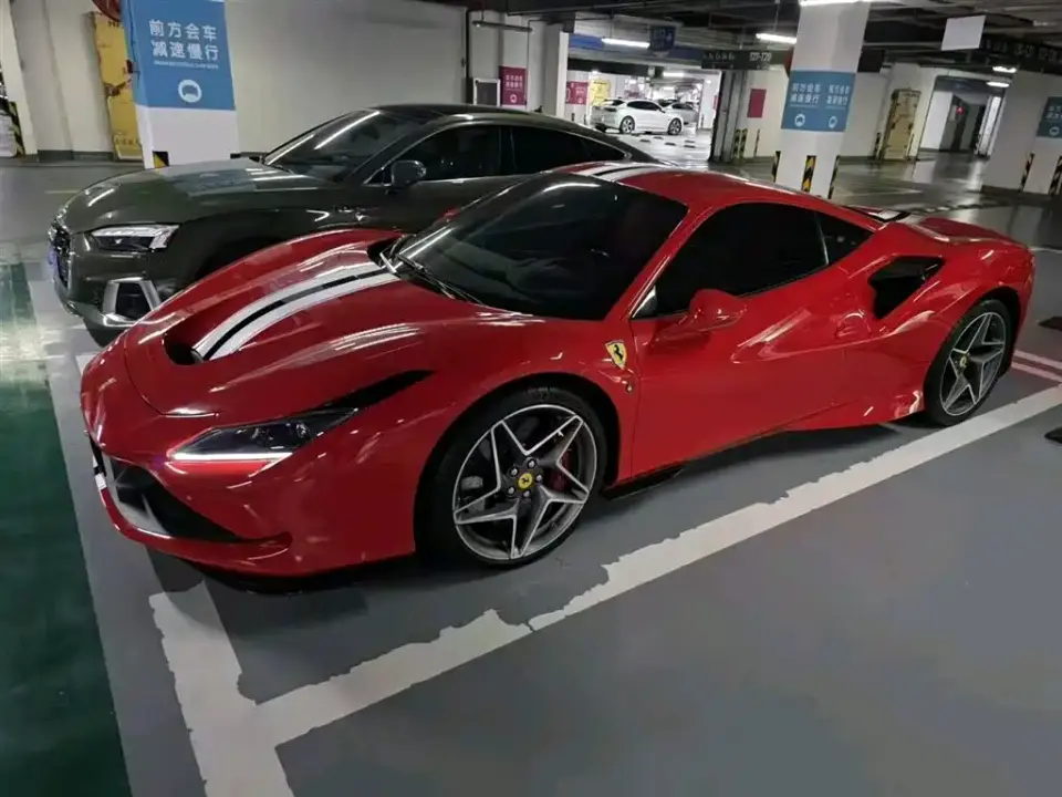 Ferrari F8 Tributo 3.9T V8 2021