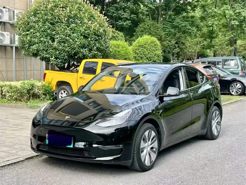 Tesla Model Y Facelift Long Range All-Wheel Drive Version 2023