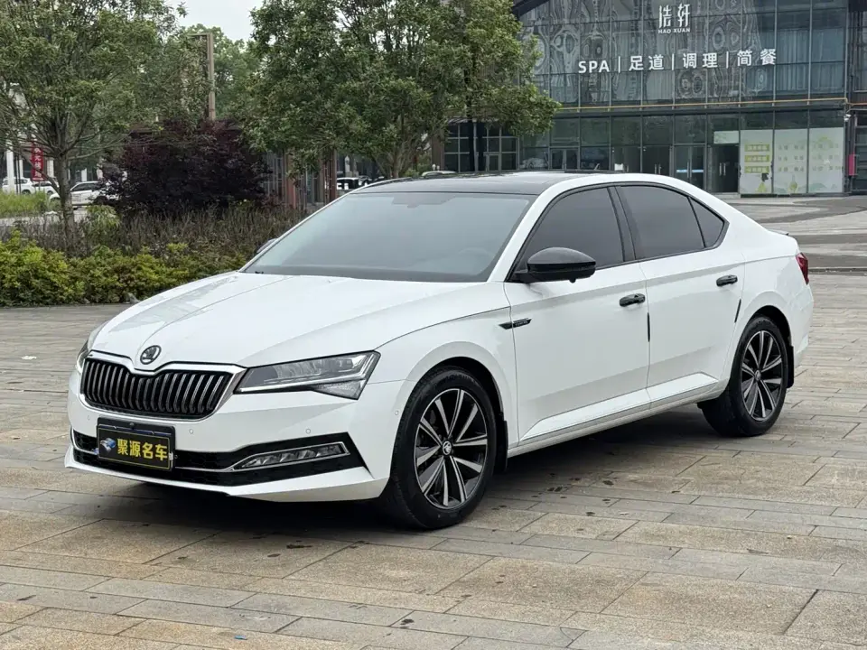 Skoda Superb TSI280 DSG Premium Edition 2024