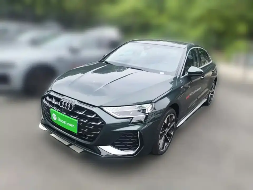 Audi A3 Facelift A3L Limousine 35TFSI Flying Spur Premium 2025
