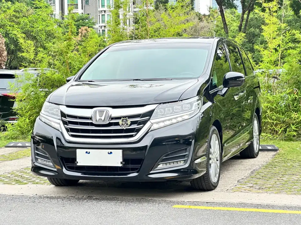 Honda Elysion 2.4L Luxury Edition 2019