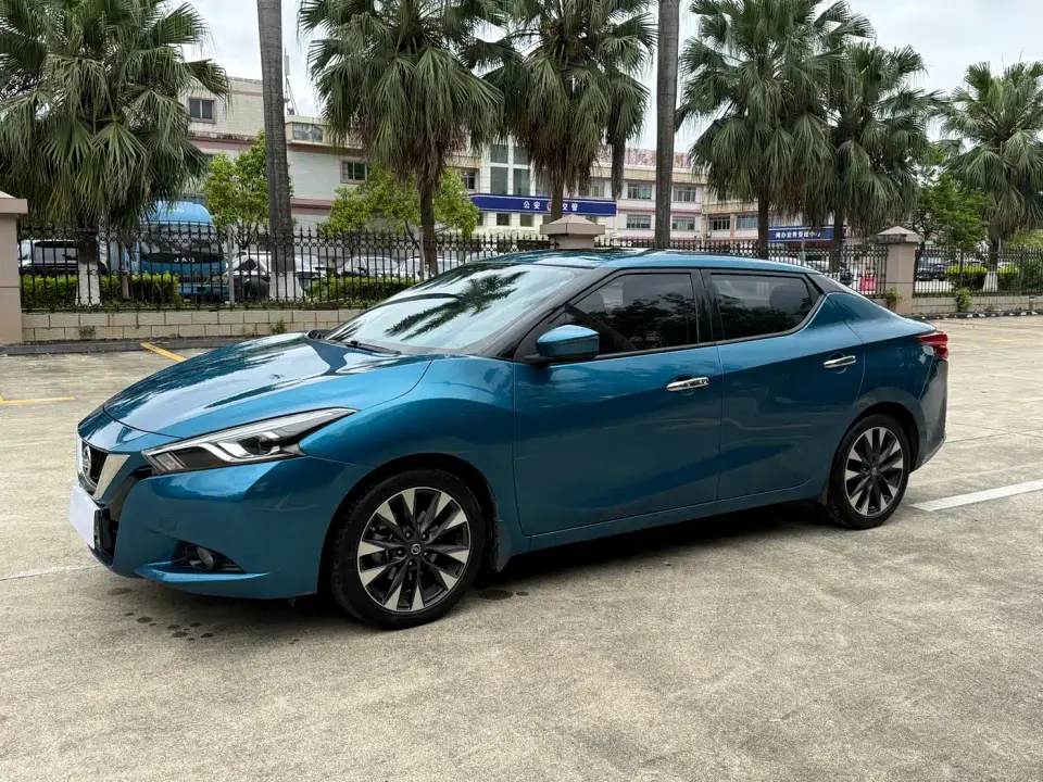 Nissan Bluebird 1.6L CVT Smart Cool 2019