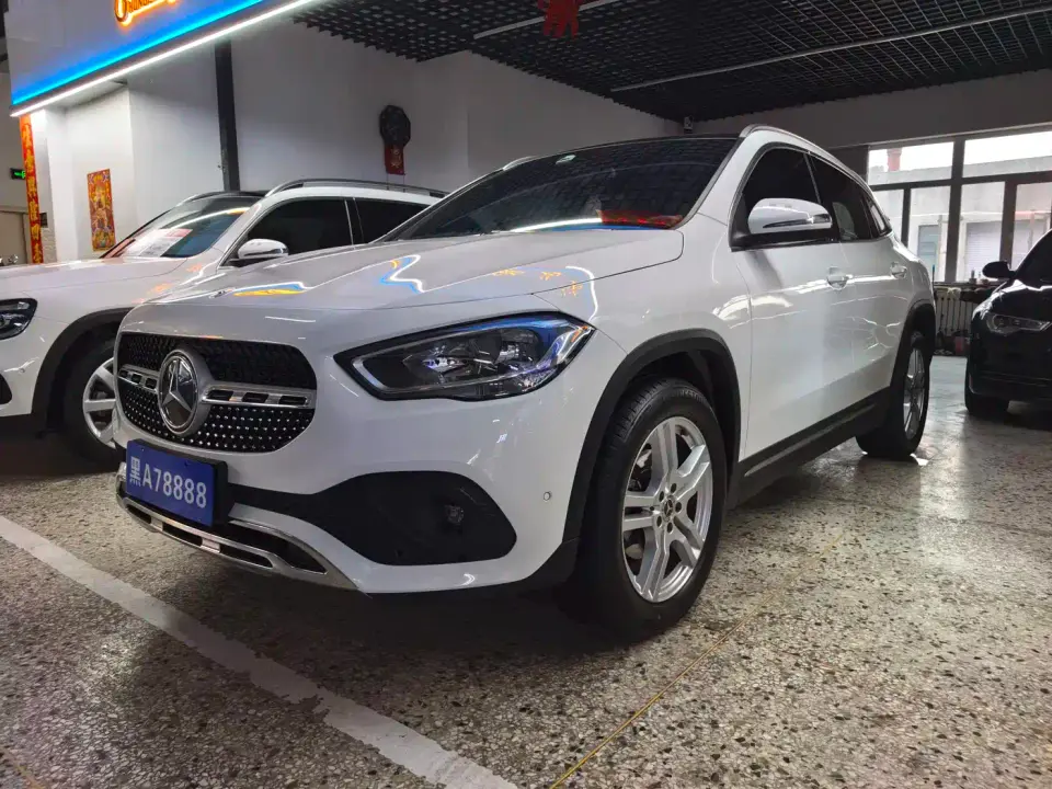 Mercedes-Benz GLA-Class GLA 180 2021