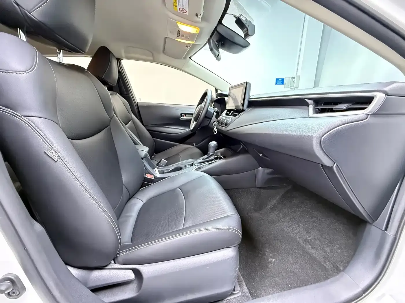 Toyota Corolla 1.5L Pioneer Edition 2022 — фото 12