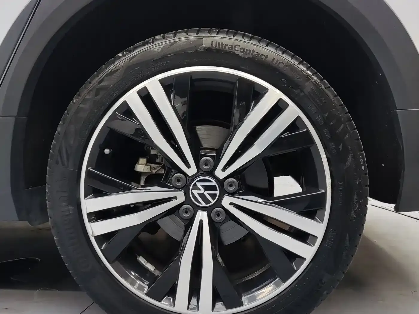 Volkswagen Touran Touran L 280TSI DSG Cross Edition 7-seater 2020 — фото 15