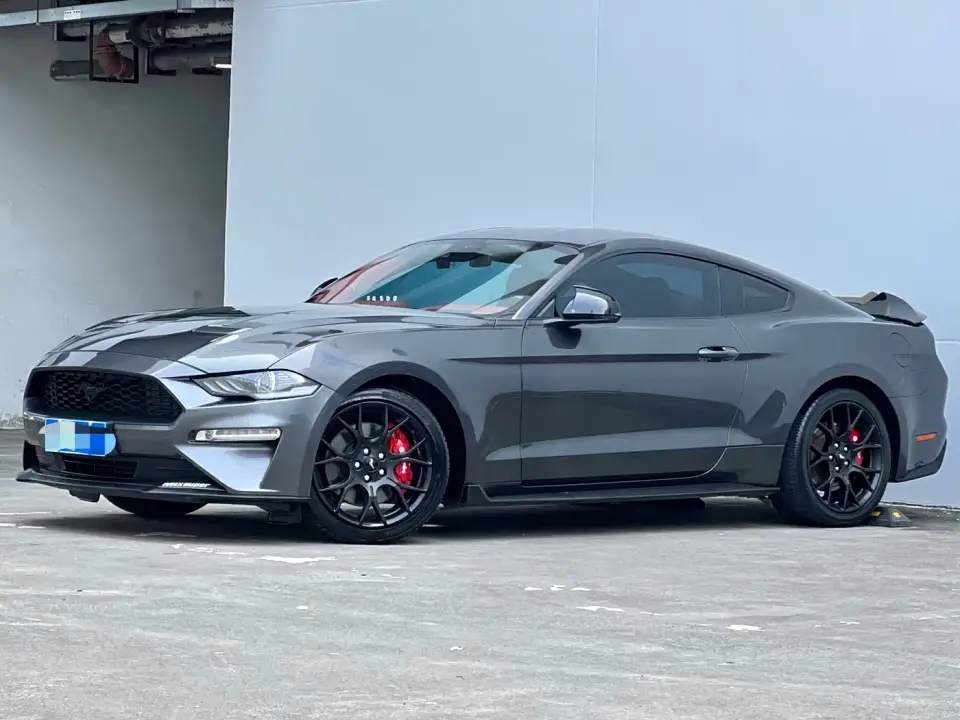 Ford Mustang 2.3L EcoBoost 2020