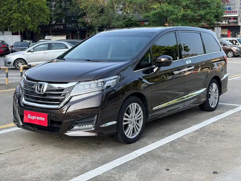 Honda Elysion 2.4L Luxury Edition 2019