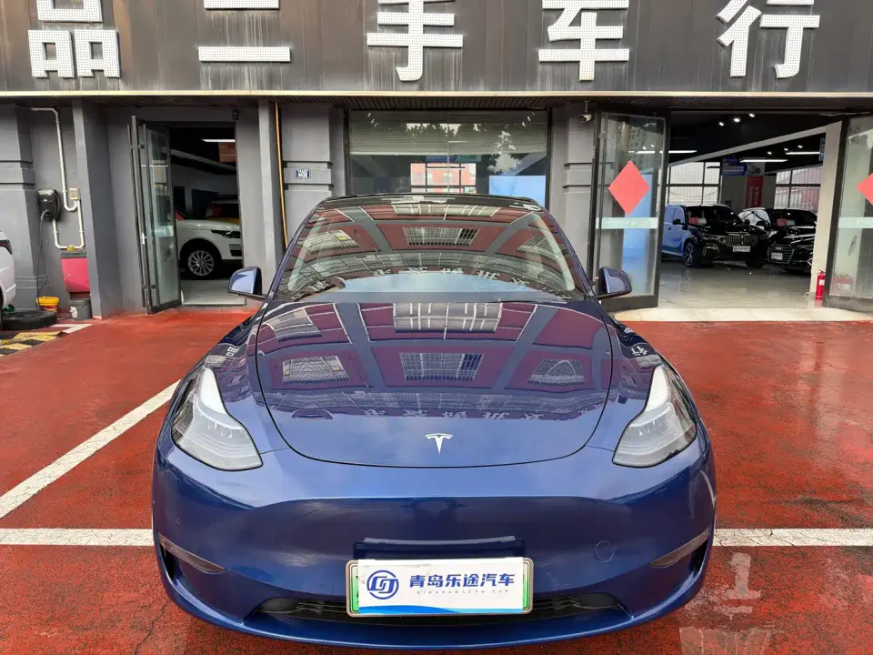 Tesla Model Y Standard Range Rear-Wheel Drive 2022