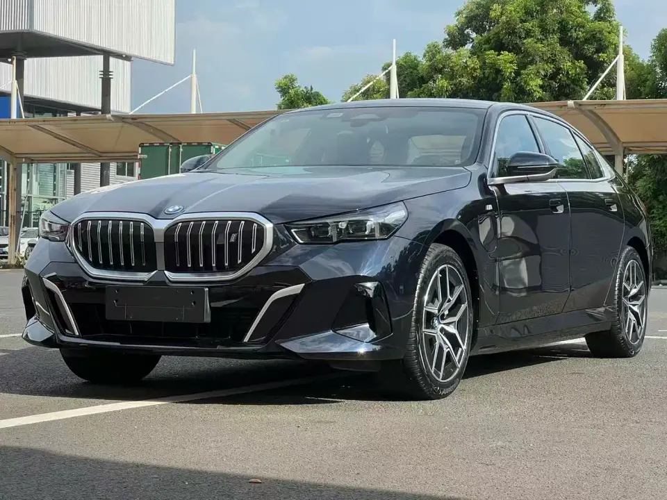BMW i5 eDrive 35L M Sport Package 2025
