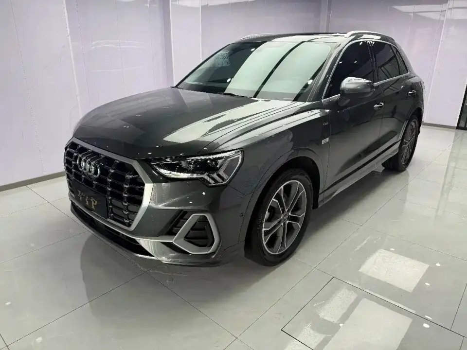 Audi Q3 35 TFSI Fashion Dynamic (1.4T) 2023