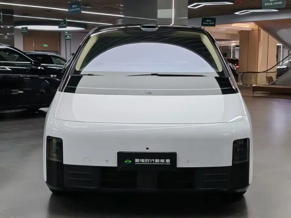 Li Auto MEGA Ultra Smart Renewal Edition 2025