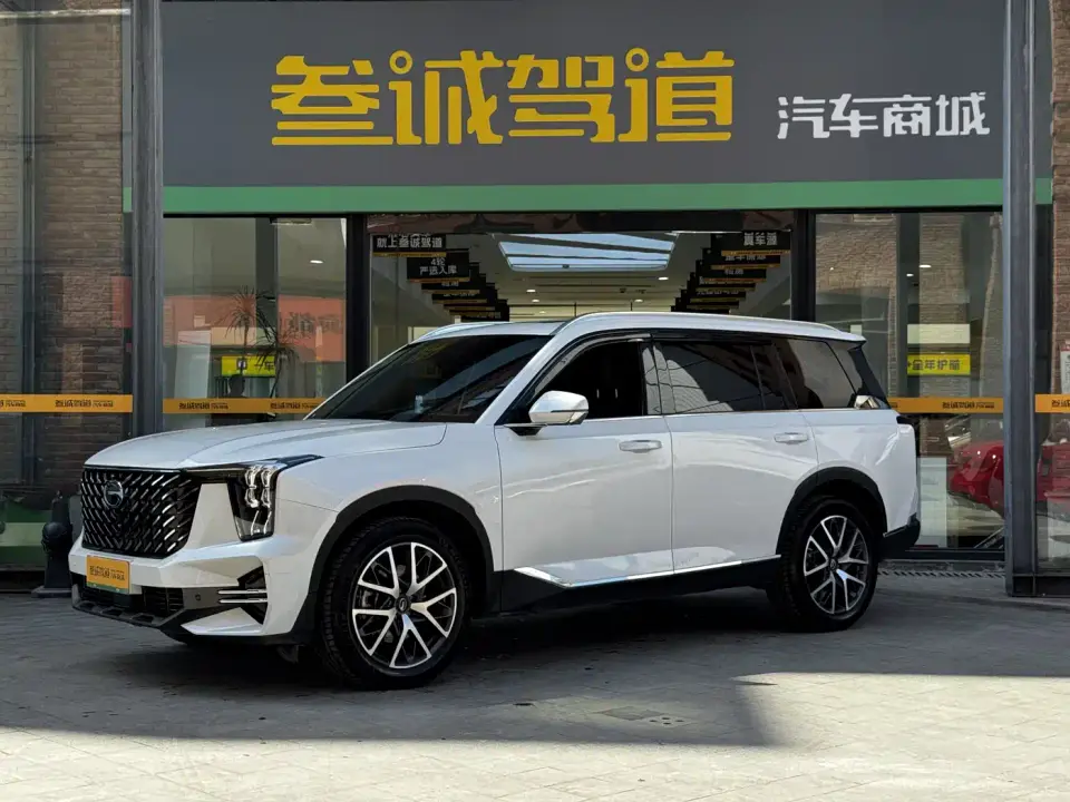 GAC Trumpchi GS8 Navigator Series 2.0TGDI 2WD Luxury Smart Connect Edition 2023