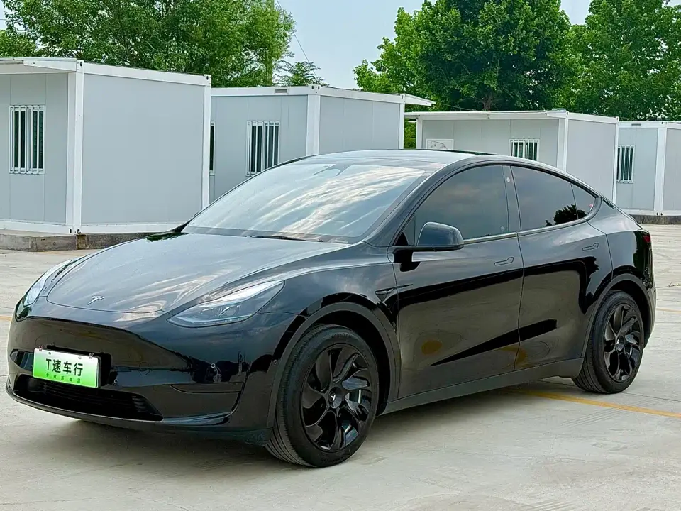 Tesla Model Y Facelift Rear-Wheel Drive Version 2023