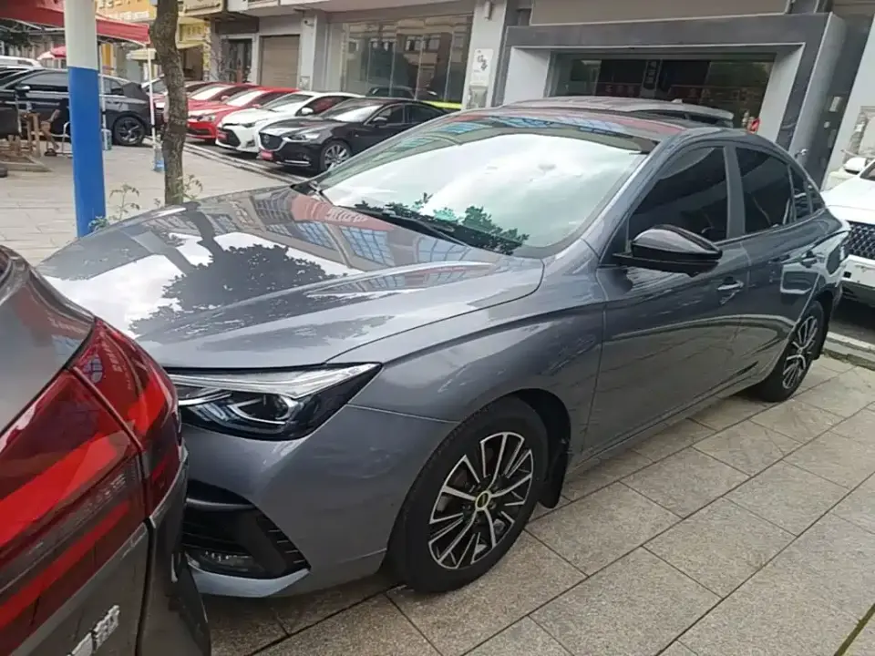 Roewe i5 Facelift 1.5L CVT Diamond Edition 2023