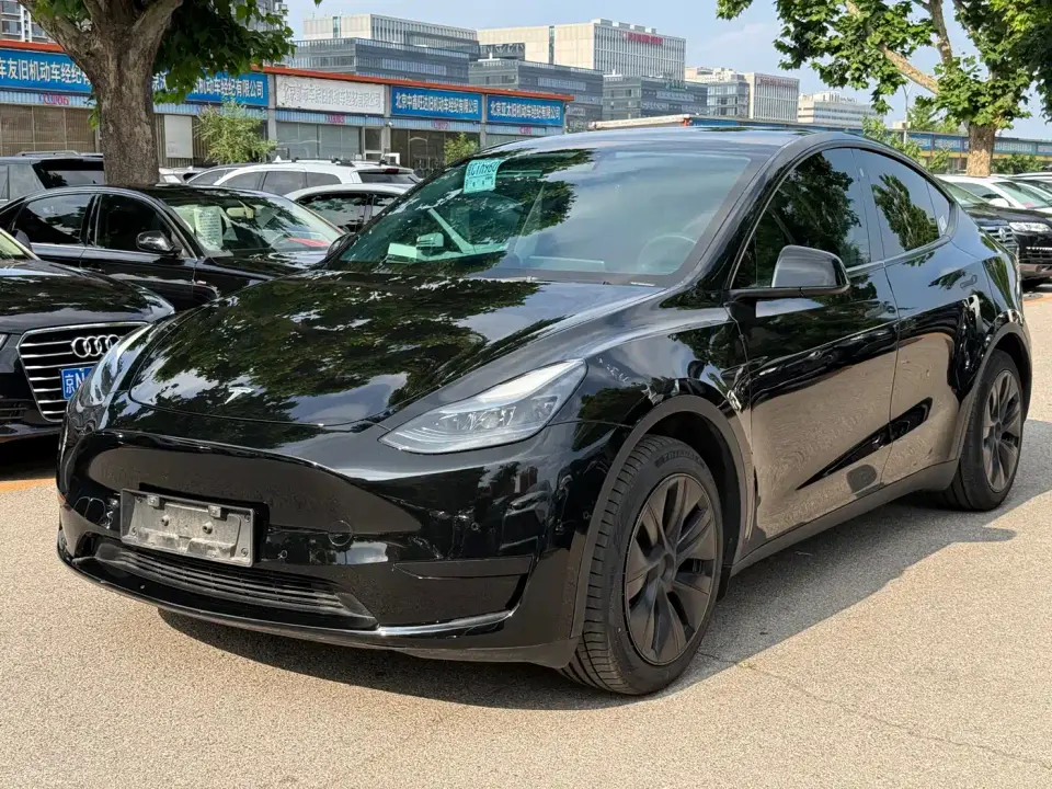 Tesla Model Y Rear-Wheel Drive Edition 2023