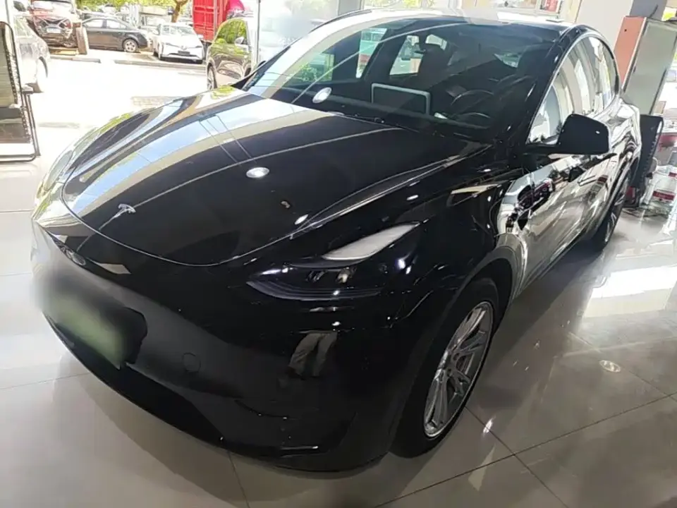 Tesla Model Y Facelift Rear-Wheel Drive Version 2023