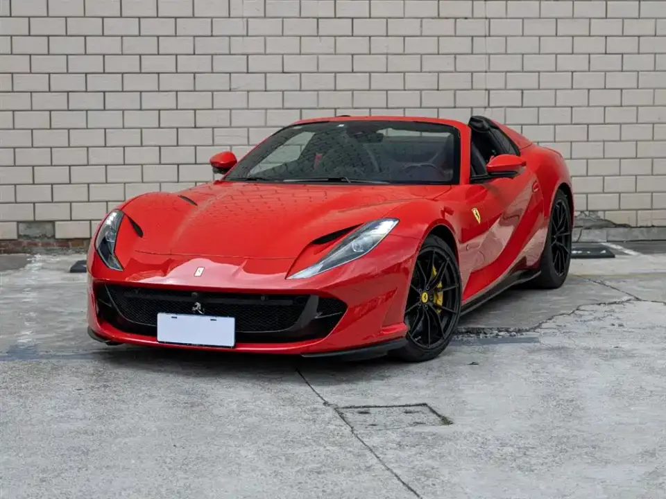 Ferrari 812 6.5L GTS 2022