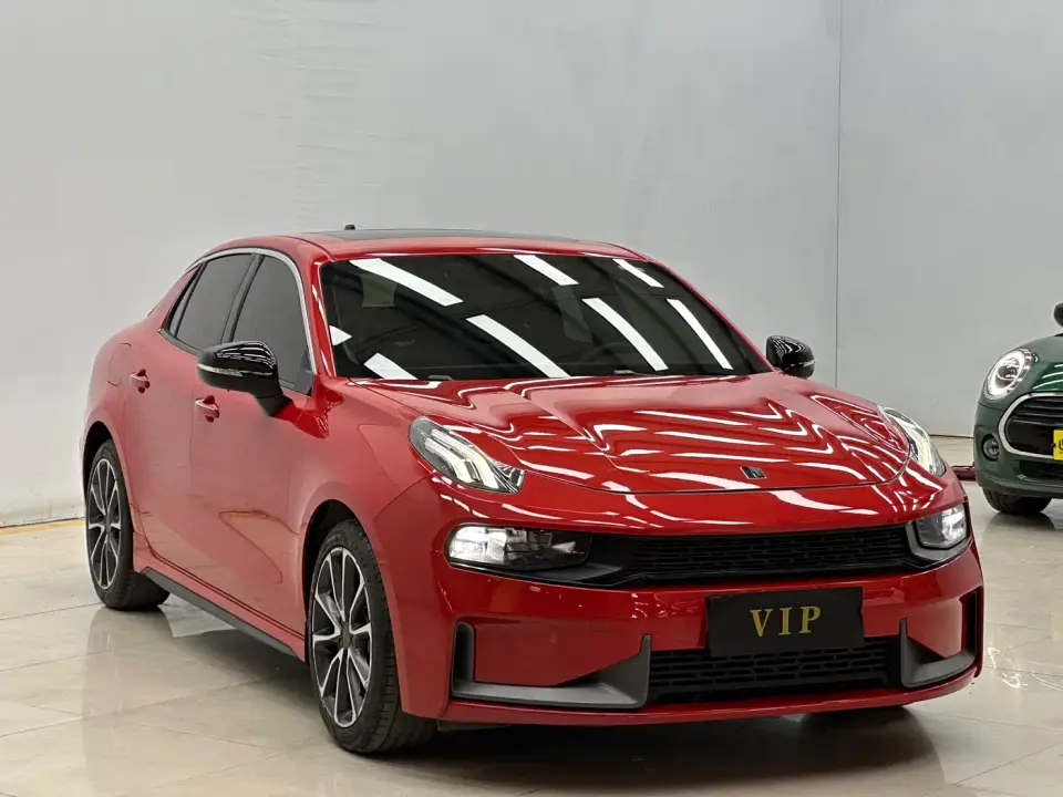 Lynk & Co 03 2.0TD Auto Power Version 2020