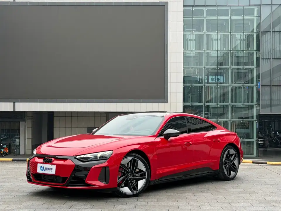 Audi RS e-tron GT Base Model 2024